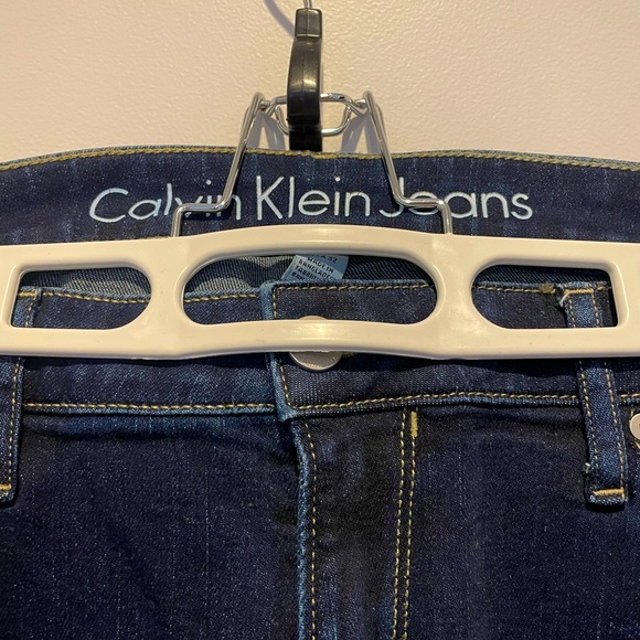 Calvin Klein boot cut jeans, size 31x32 dark wash, like new - Picture 3 of 10